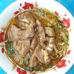 ก๋วยเตี๋ยวหมูตุ๋น