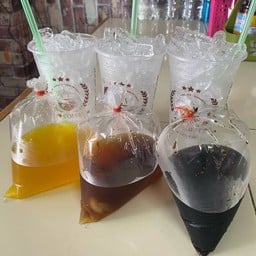 ชาดำเย็นแก้ว ละ