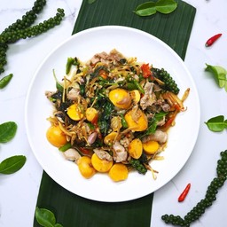 ผัดฉ่ารังไข่อ่อน