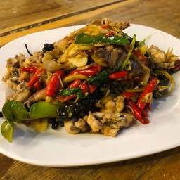 กบผัดฉ่า