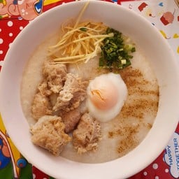 โจ๊กเช้าโจ๊กเย็น เกาเหลาเลือดหมู