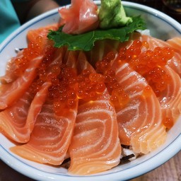 Salmon Ikura Don.