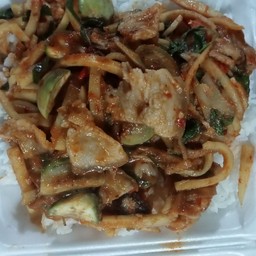 ผัดเผ็ดหมูป่า