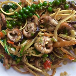 ผัดฉ่าปลาไหล