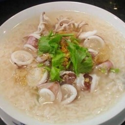 ข้าวต้มปลาหมึก