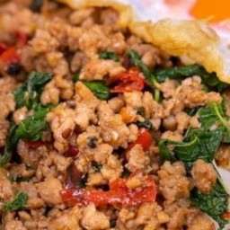 กะเพราคุณหลาน