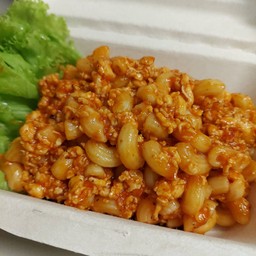 มักกะโรนีซอสมะเขือเทศ