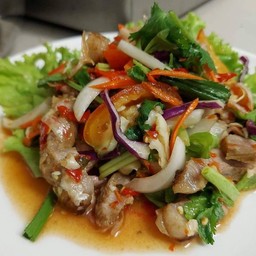 ยำสเต๊กหมู