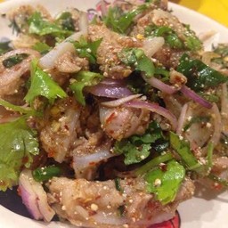 ลาบกระดูกอ่อนหมู