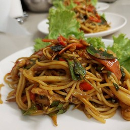 สปาเก็ตตี้ขี้เมาหมู