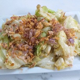 กะหล่ำปลีผัดน้ำปลา