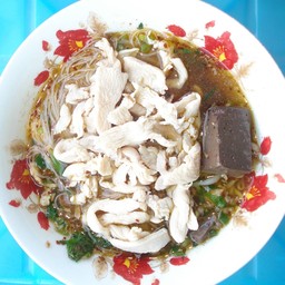 ก๋วยเตี๋ยวไก่ลวก(ไก่ขาว)