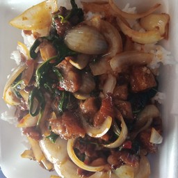 ผัดพริกเผาราดข้าว