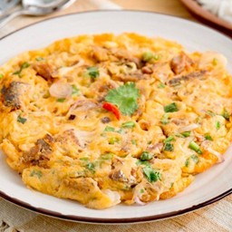 ไข่เจียวยำปลากระป๋อง