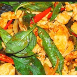 ผัดพริกแกงหมูชิ้น  เป็นกับข้าว