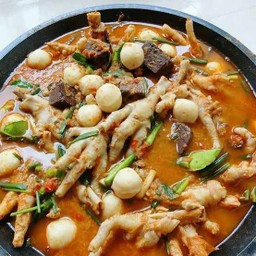 ยายหนู ก๋วยเตี๋ยว102