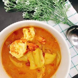 แกงส้มใต้เกี่ยมฉ่ายกุ้ง