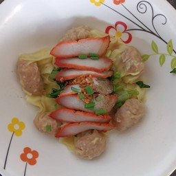 เกี๊ยวหมูเเดง