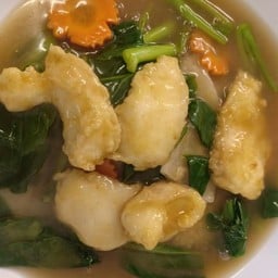 ราดหน้าเนื้อปลาเก๋าทอด(ที่เล็ก)
