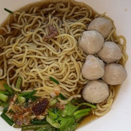 ก๋วยเตี๋ยวลูกชิ้น