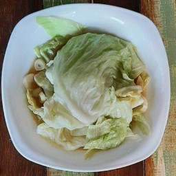 กะหล่ำผัดน้ำปลา