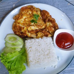 ข้าวไข่เจียวทรงเครื่อง