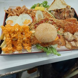สเต็กถาดยักษ+สันคอหมู+ปลา+ไก่+ไขรดาว+เฟรนฟรายซีส+เบอร์เกอร์ไก่