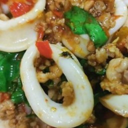ข้าวหอม+เพราหมูสับใส่หมึก
