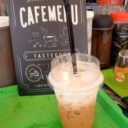 น้ำมะพร้าวนมสด ตลาดนัดทุ่งปอ