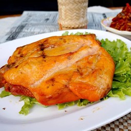 อกไก่ย่าง