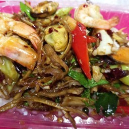 ผัดฉ่าราดข้าว