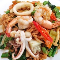 ก๋วยเตี๋ยวผัดขี้เมา