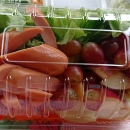 สลัดผัก ผลไม้ ใส่ใส่กรอก ปูอัด แฮม