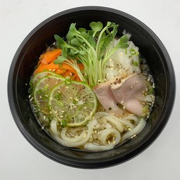 Light bukkake udon(cold noodle style)あっさりぶっかけうどん(冷麺風)