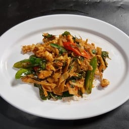 กุ้งสับผัดเผ็ดหน่อไม้ดอง