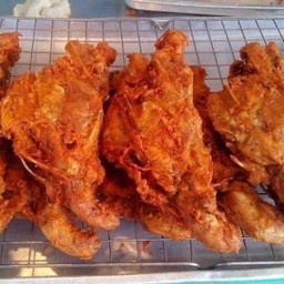 โครงไก่ทอด