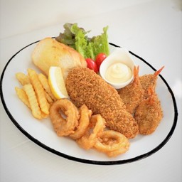 ทะเลชุปเกล็ดขนมปังทอด