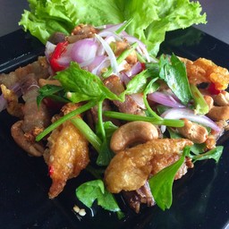 ยำสามกรอบ อร่อยเด็ด