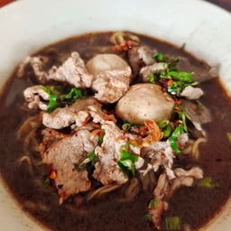 ก๋วยเตี๋ยวเรือหมู