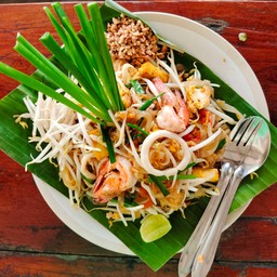 ผัดไทยทะเล