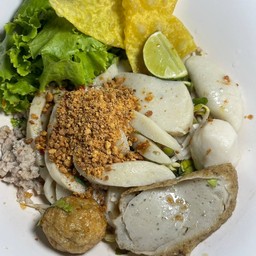 เส้นปลา ต้มยำน้ำ