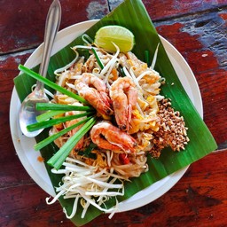 ผัดไทยกุ้งสด