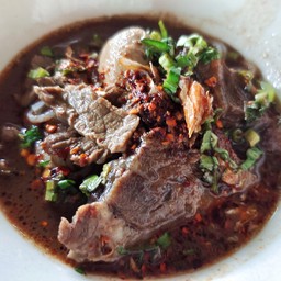 ก๋วยเตี๋ยวเรือเนื้อ