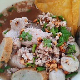 ก๋วยเตี๋ยวหมูต้มยำ