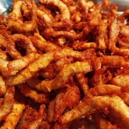 หมูทอดกระเทียมพริกไทย(ตลาดไนท์พลาซ่า)