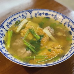 แกงจืดหมูสับไข่น้ำ