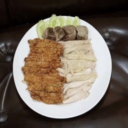 ไก่ผสม (จานใหญ่)