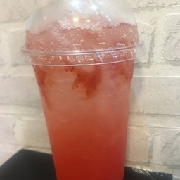 สตรอว์เบอร์รี่-โซดา