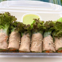สลัดโรลทูน่า - น้ำสลัดครีมซีฟู๊ด(Salad Roll Tuna)