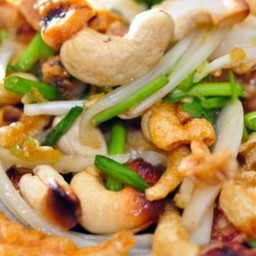 ยำสามกรอบ